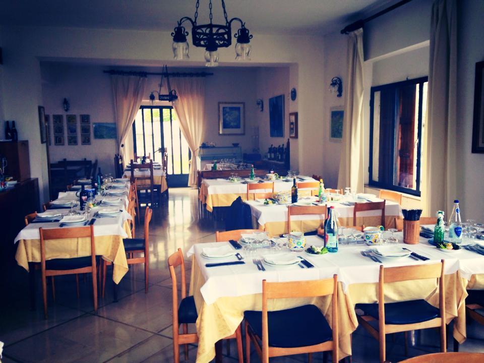 Albergo Ristorante Letizia Киузи дела Верна Екстериор снимка