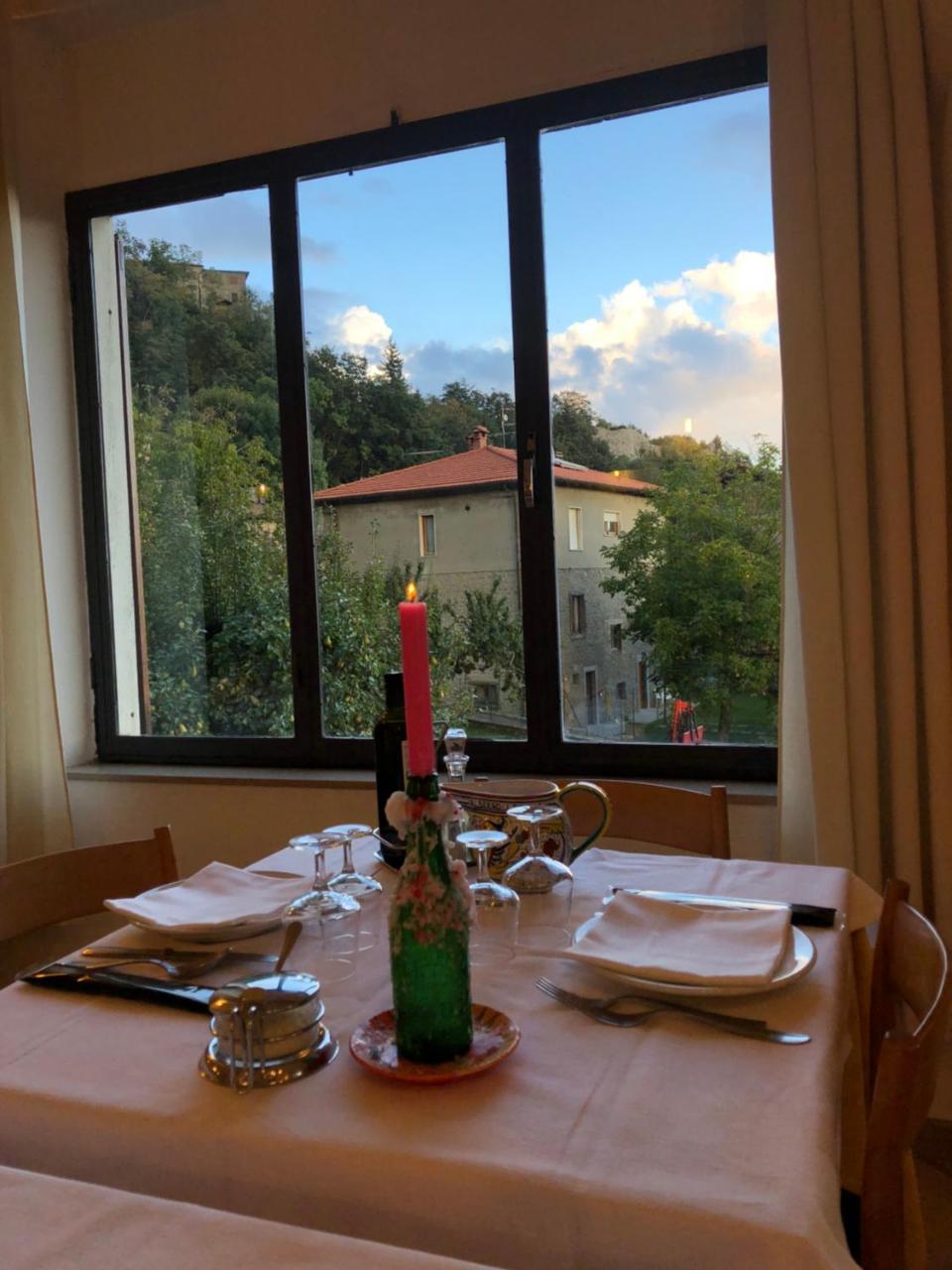 Albergo Ristorante Letizia Киузи дела Верна Екстериор снимка